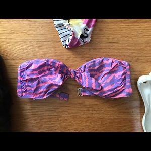 Strapless bathing suit